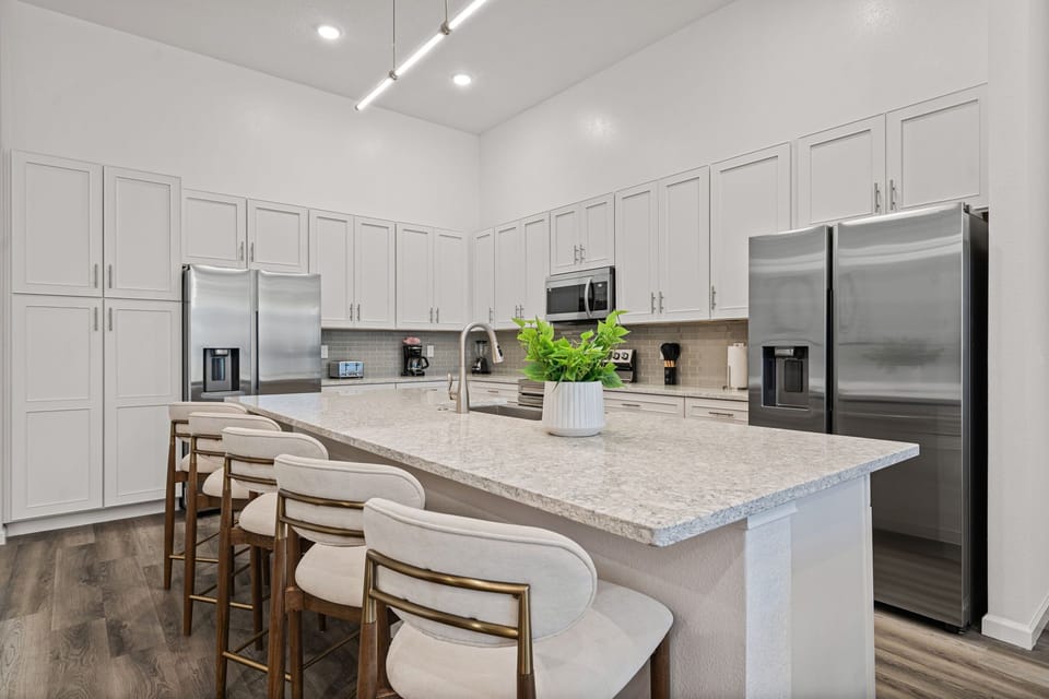 Fully-equipped kitchen
