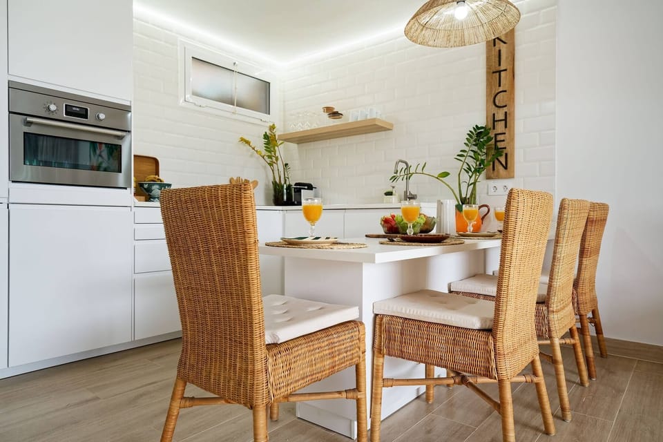 Integrated and functional kitchen for daily use.
