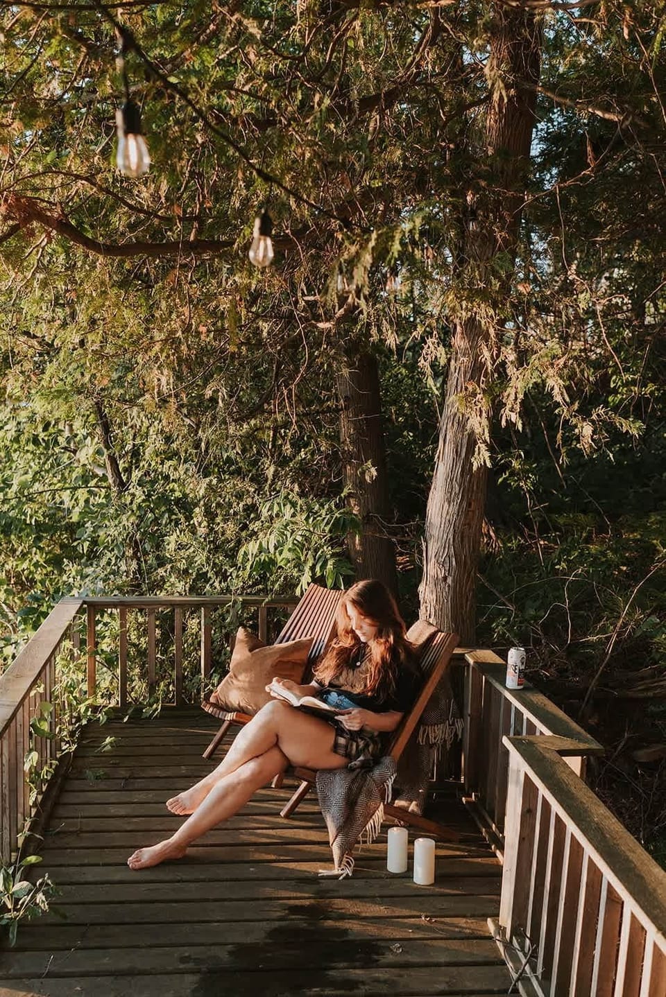 Lakeside deck 