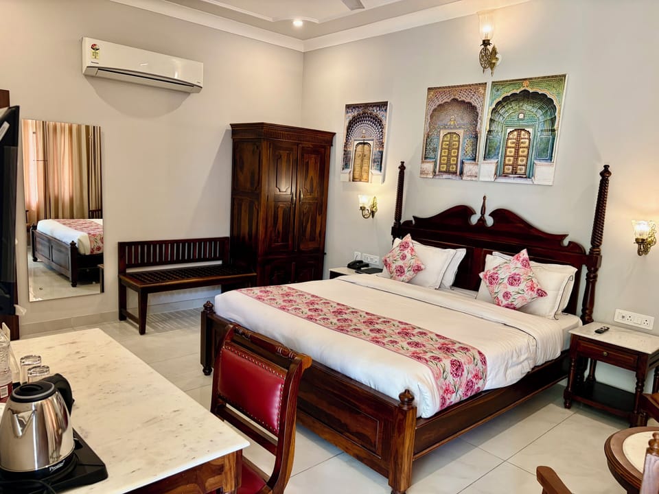 Luxury Suite, Balcony, City View | In-room safe, blackout drapes, soundproofing, iron/ironing board