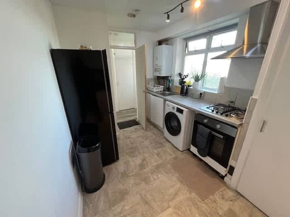 Apartment, 2 Bedrooms, Balcony | Laundry