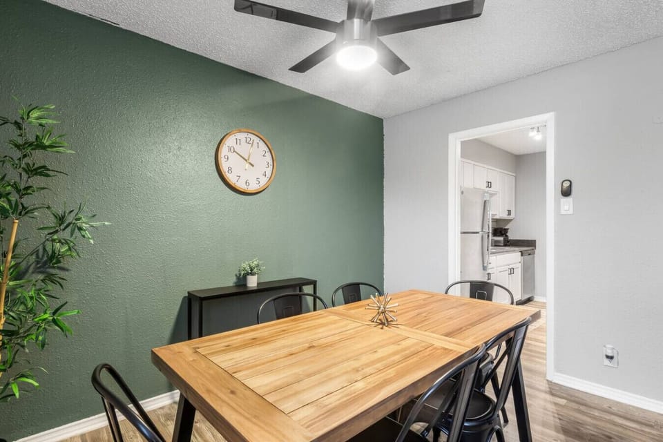 Bright and cozy dining space ideal for meals before heading to AT&T Stadium or enjoying a relaxed dinner after events. Perfect for couples, families, or small groups.