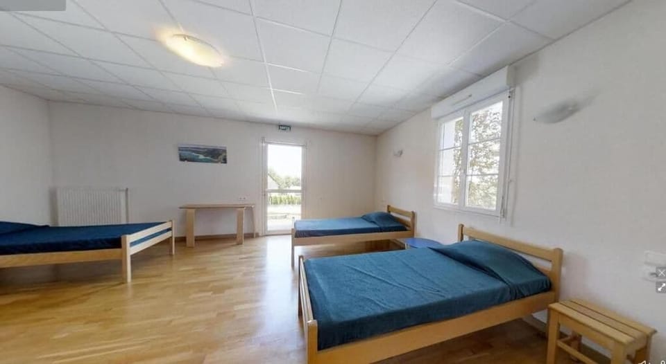Iron/ironing board, free WiFi, wheelchair access