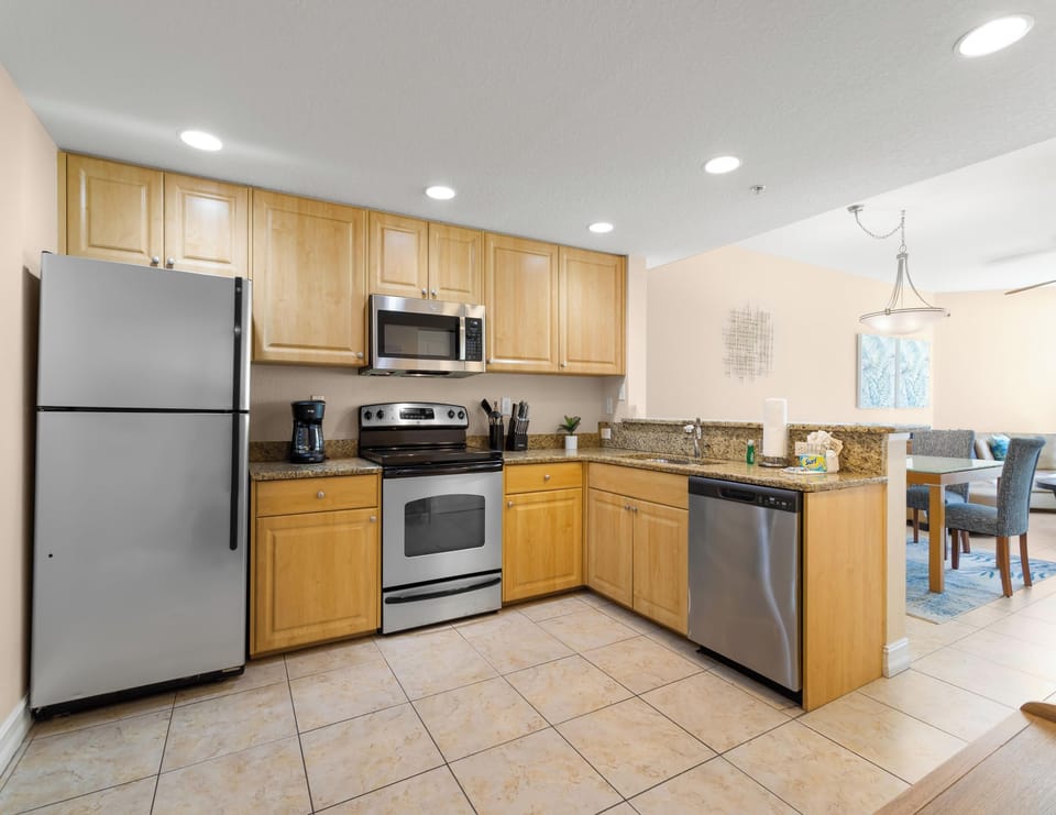 Condo (2 Bedrooms) | Property amenity