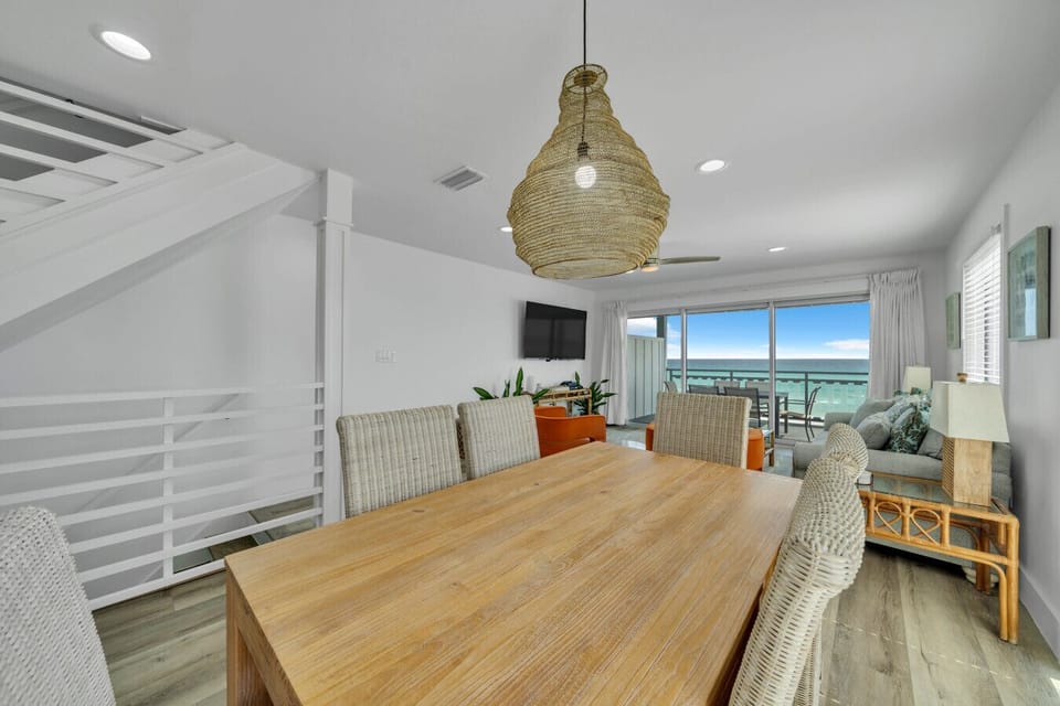 Floor 2: Dining Room with Gulf Beach Views