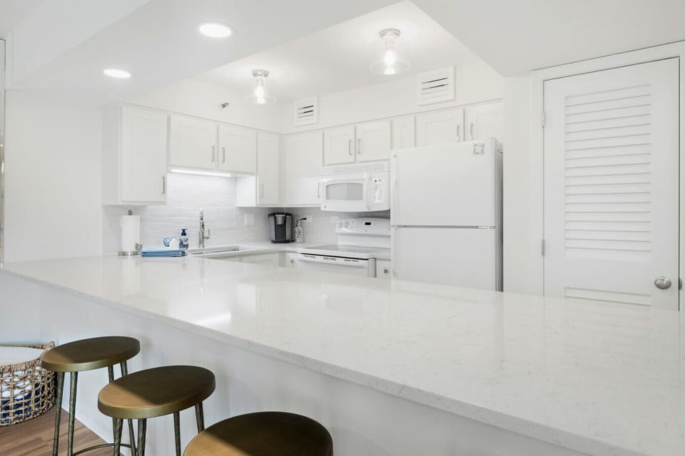 Updated Kitchen with Quartz Countertops