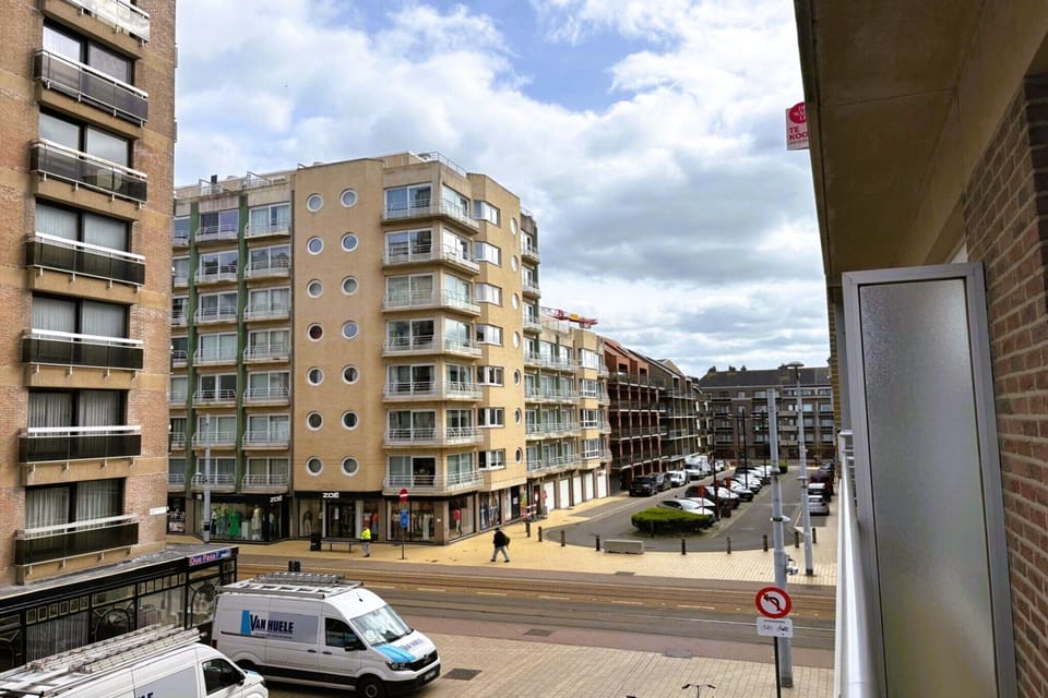 Immediate Surroundings [summer] (<1 km)