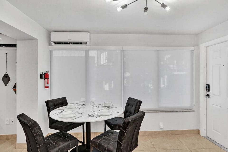 Dining Table for Group Meals — Ideal for Families & Friends