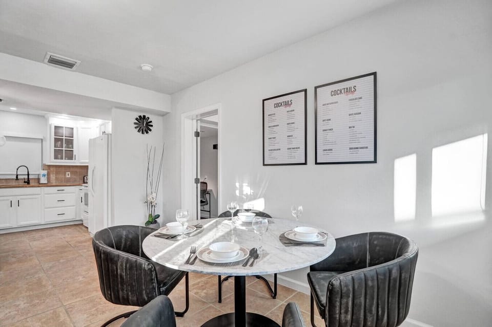 Dining Table for Group Meals — Ideal for Families & Friends