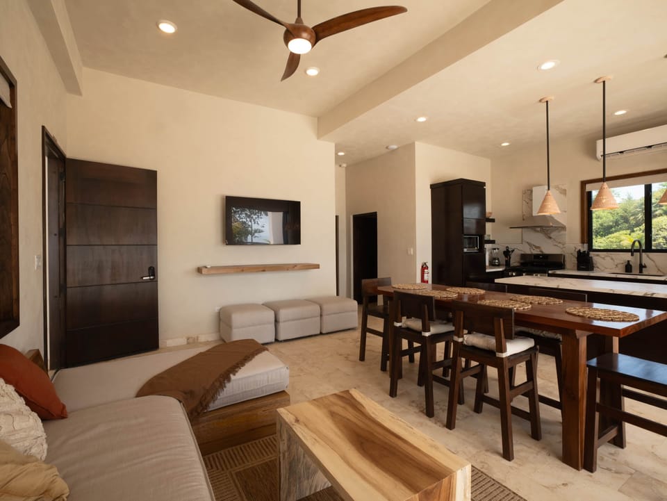 NV overview of dinning and kitchen