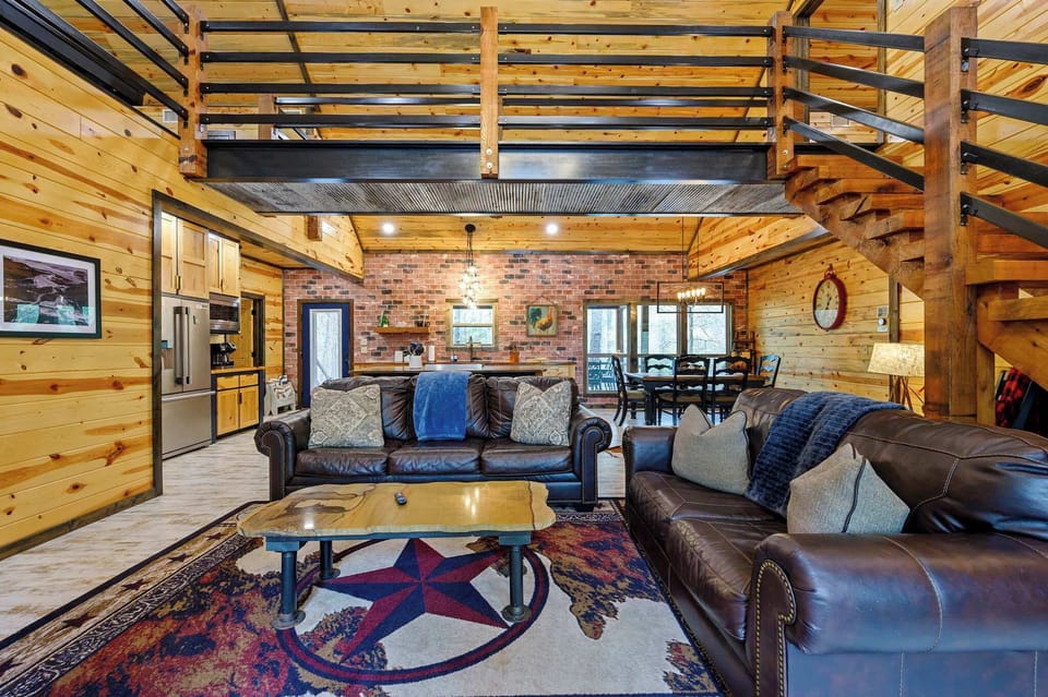Relaxation meets entertainment in this airy, open living space
