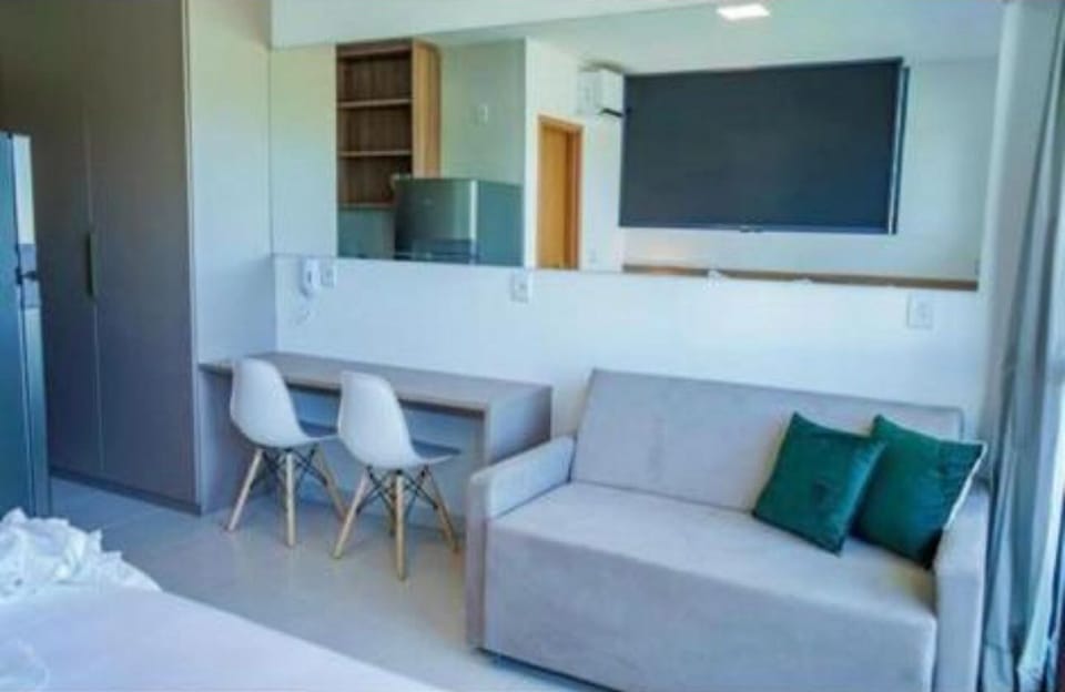 Comfort Apartment, Pool View | Living area