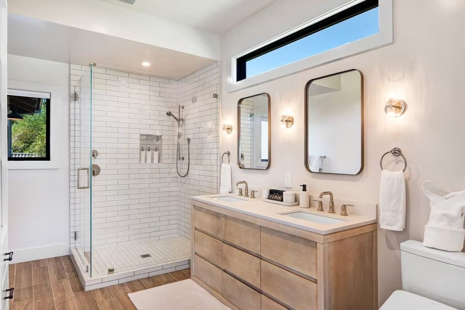 Primary Ensuite Bath