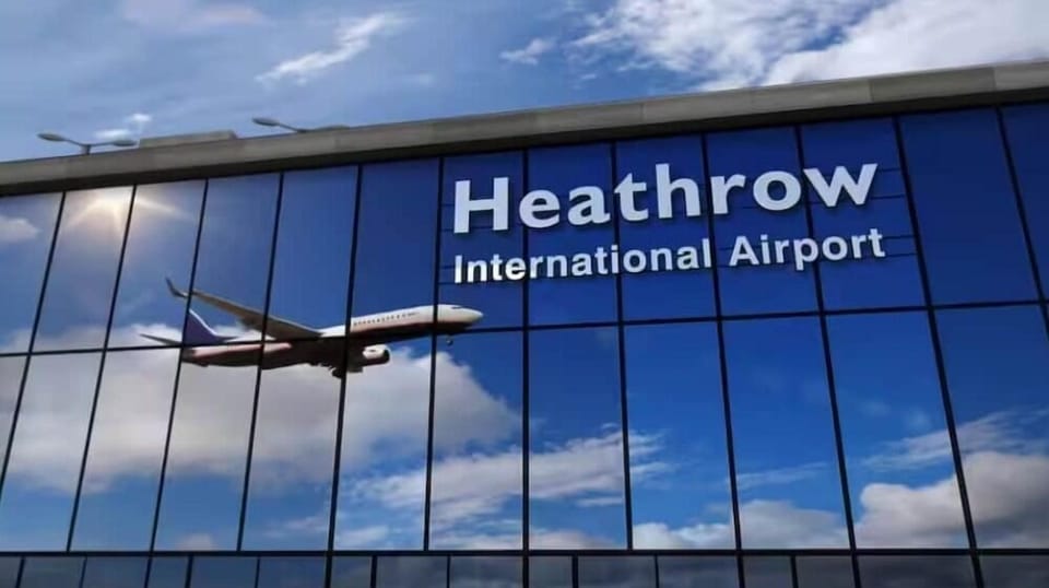 15 mins drive heathrow airport or bus tube 25 mins away
