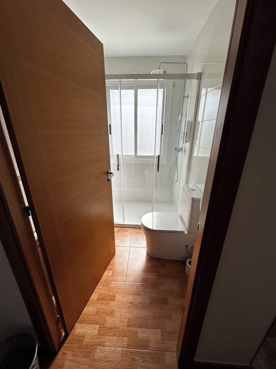 Twin Room, 2 Twin Beds, Non Smoking, Mountain View | Bathroom