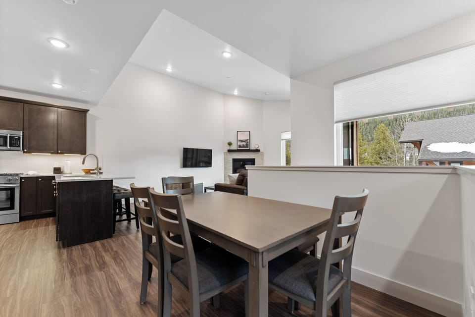 Studio (3 Bedrooms) | Property amenity