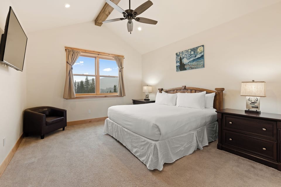 Studio (3 Bedrooms) | Property amenity