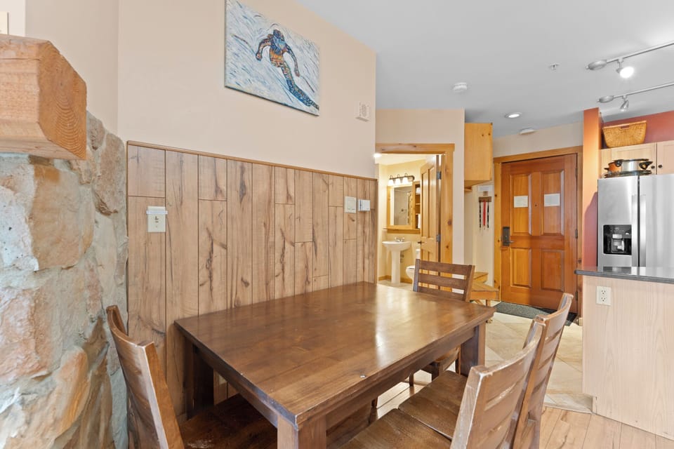 Condo (2 Bedrooms) | Property amenity