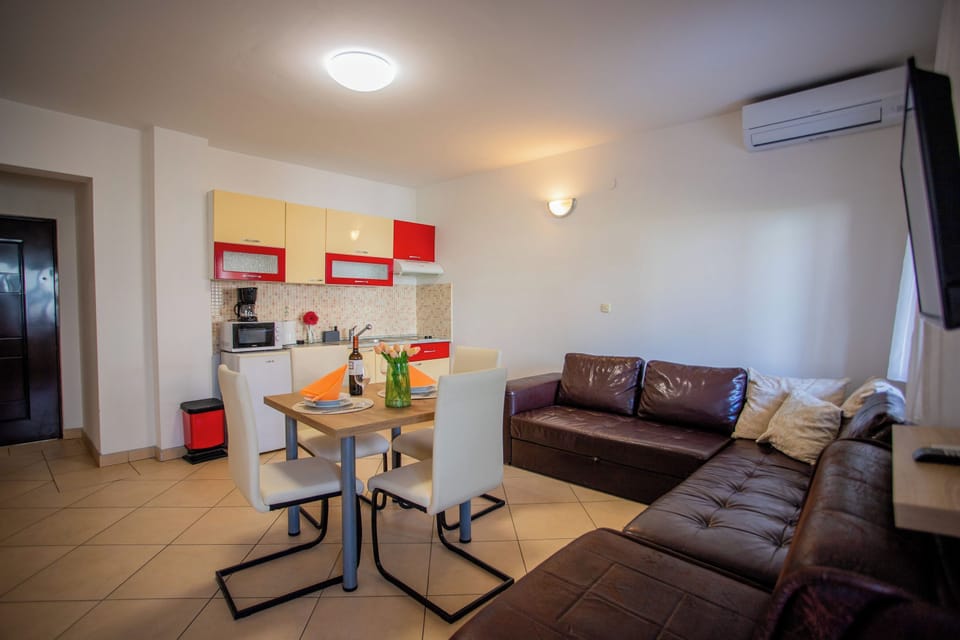 Kitchen and dining area