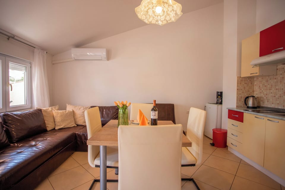 Kitchen and dining area
