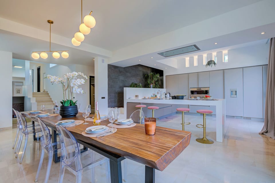Kitchen and dining area