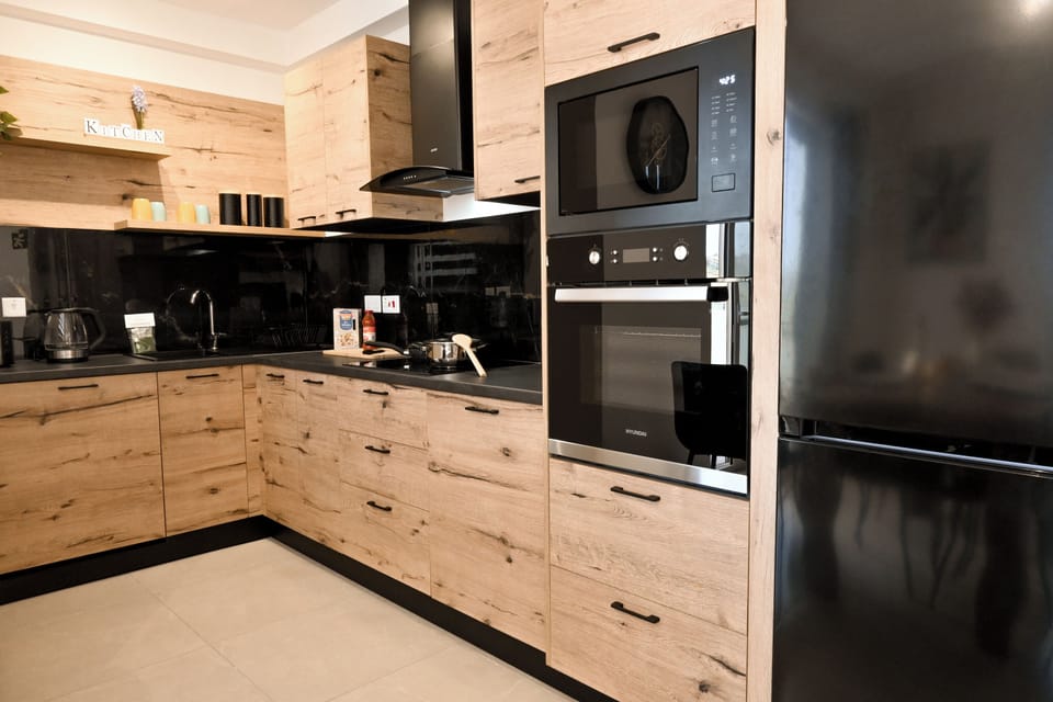 Standard Apartment, 2 Bedrooms, 2 Bathrooms (Viviani Court 2bd Modern Apt Xewkija) | Private kitchen