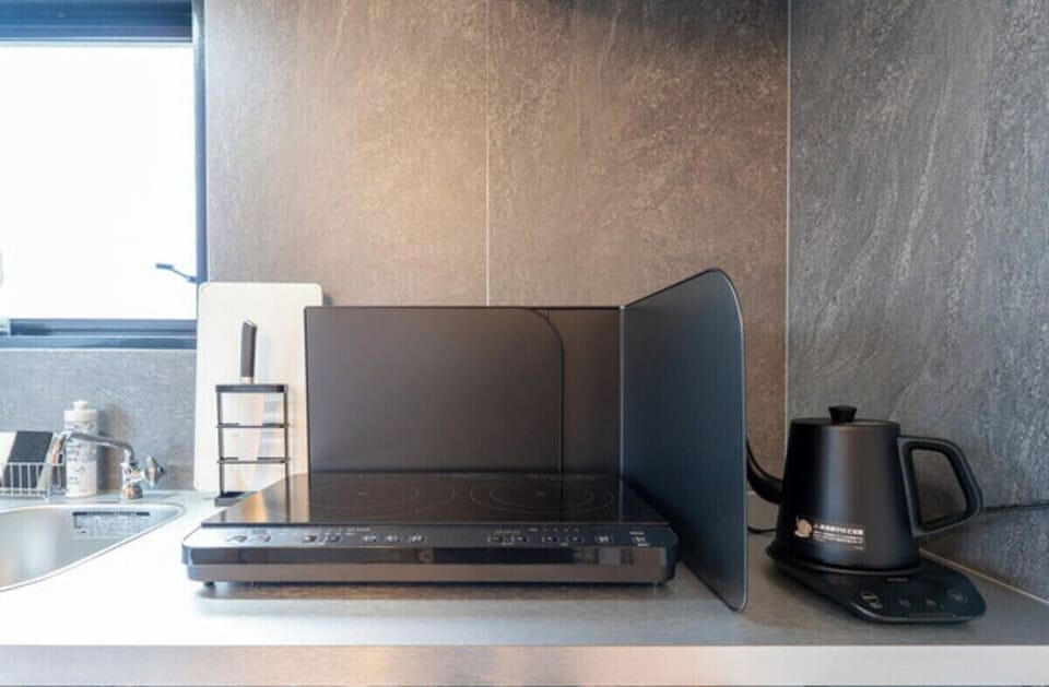 Comfort Apartment | Private kitchen | Full-size fridge, microwave, stovetop, cookware/dishes/utensils