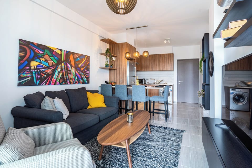 Apartment, 1 Double Bed, Kitchen, City View | Living area | Smart TV, Netflix, streaming services