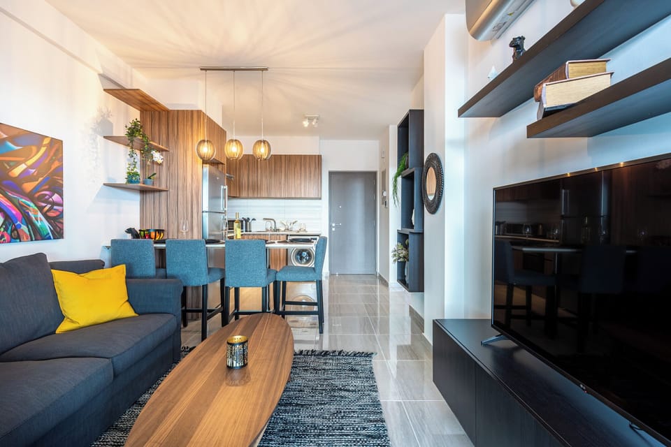 Apartment, 1 Double Bed, Kitchen, City View | Living area | Smart TV, Netflix, streaming services