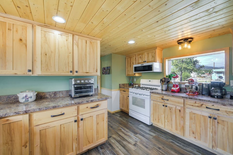 Kitchen | Refrigerator