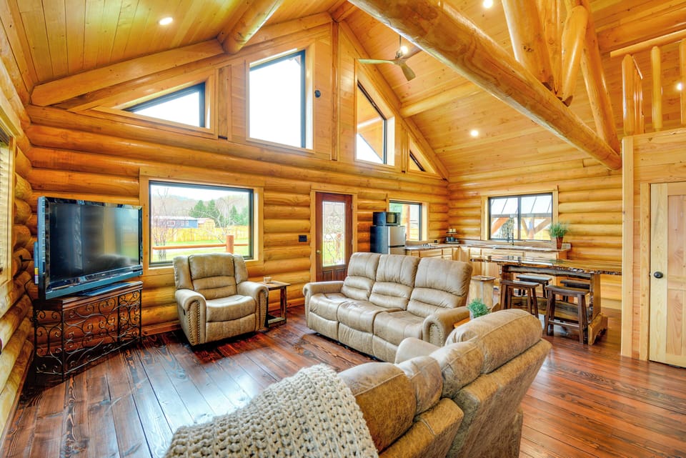 Living Room | Flat-Screen TV