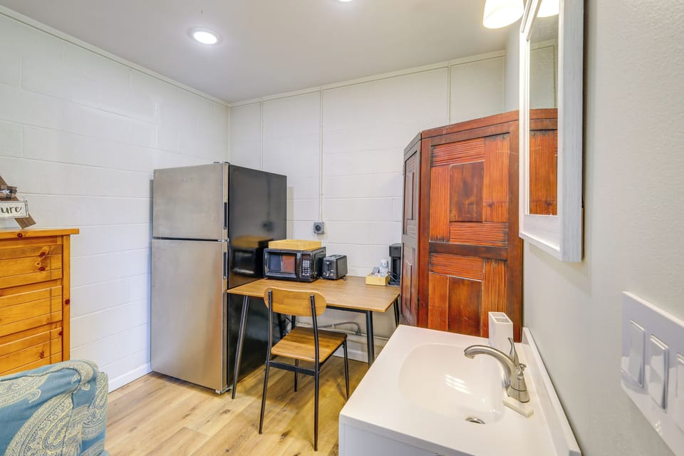 Kitchenette | Microwave | Toaster | Keurig Coffee Maker