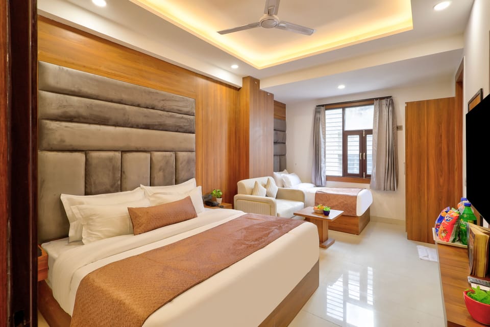 Family Double Room | Desk, WiFi (free)