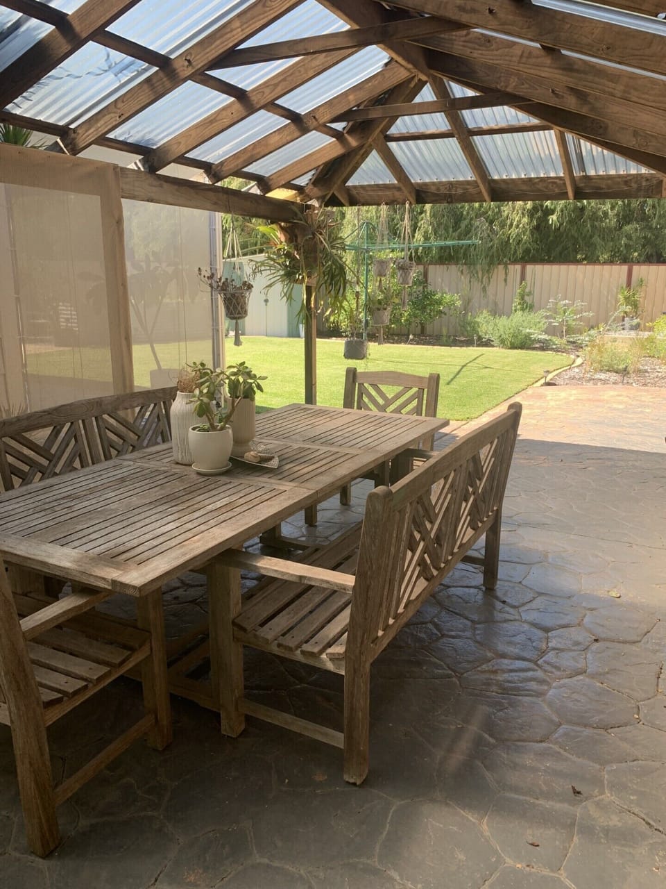 Outdoor dining