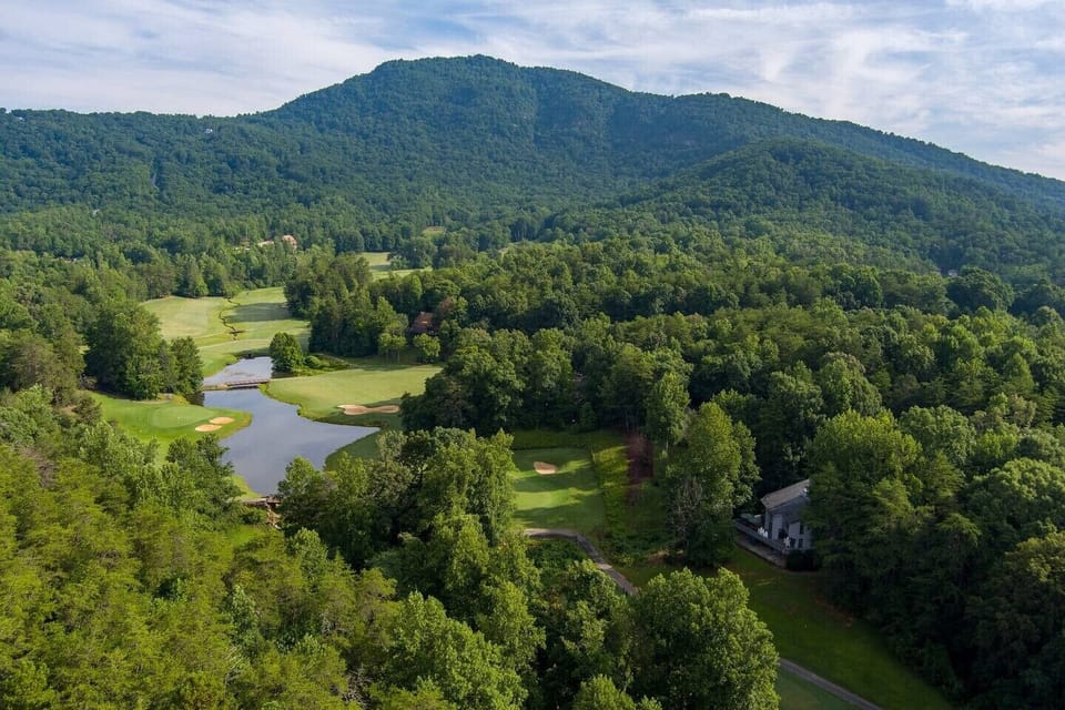 Rumbling Bald Golf Course