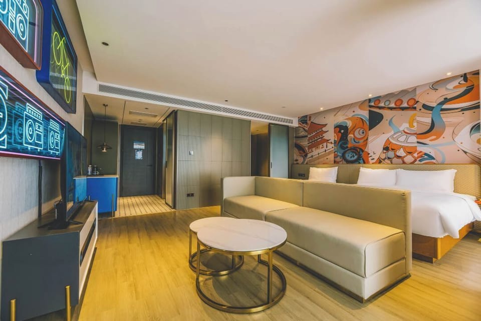 Deluxe Suite | Interior