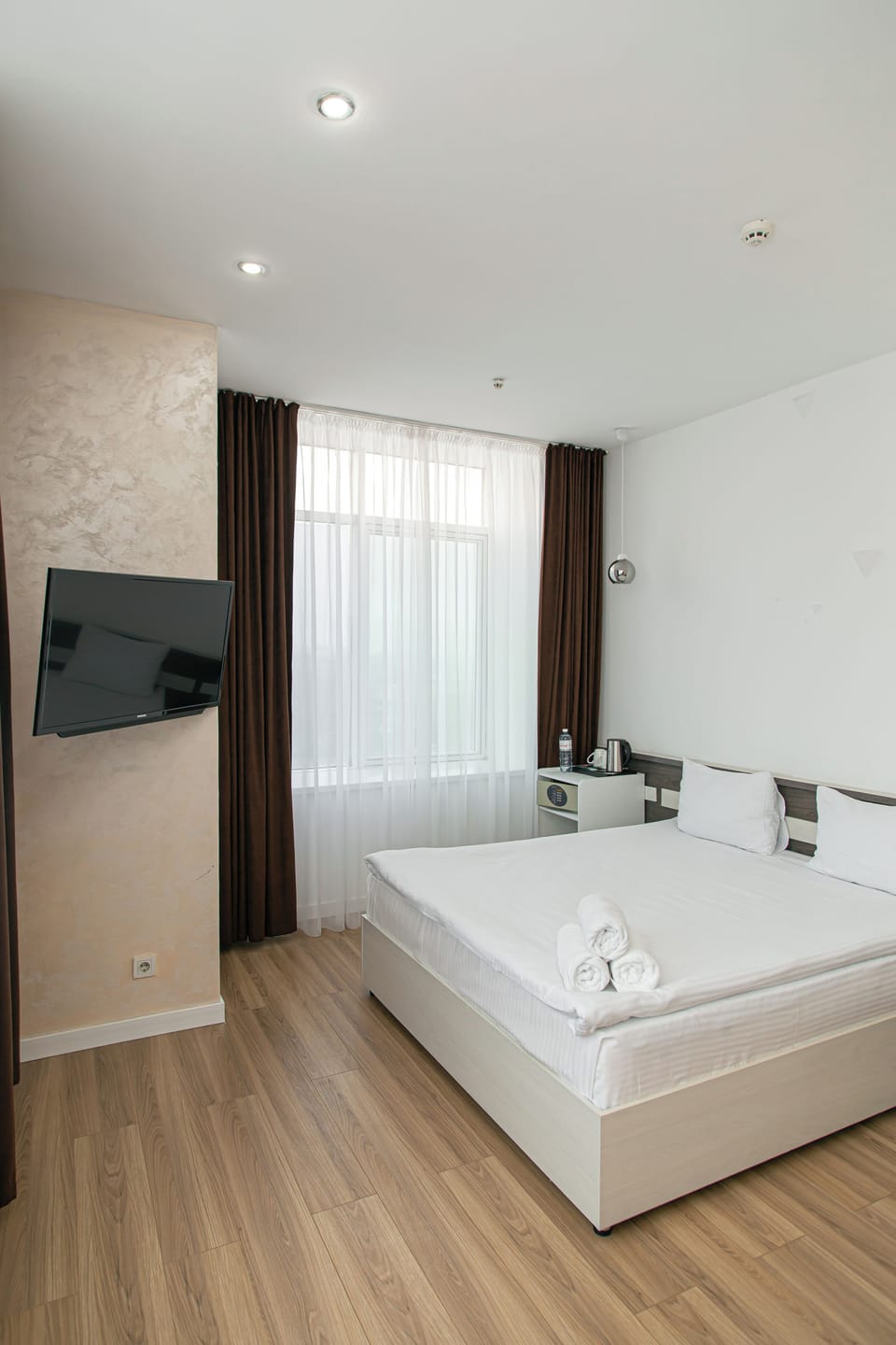 Standard Single Room, City View | In-room safe, blackout drapes, soundproofing, iron/ironing board