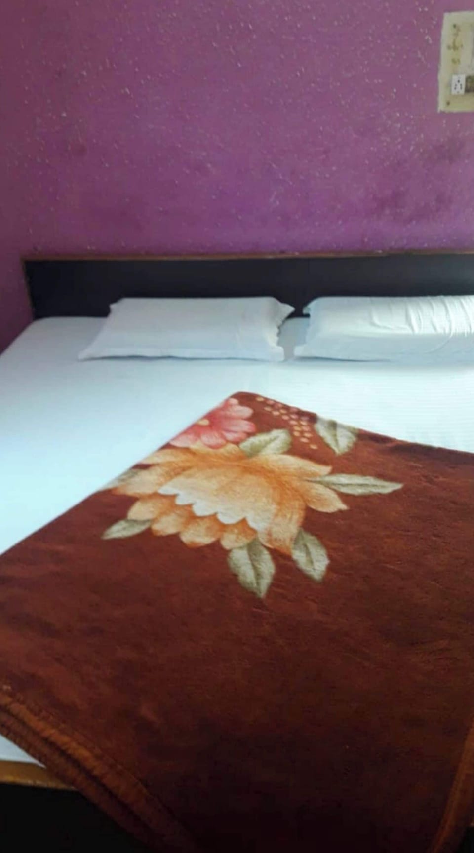 Deluxe Double Room, Air conditioning | Hypo-allergenic bedding, desk, soundproofing, free WiFi