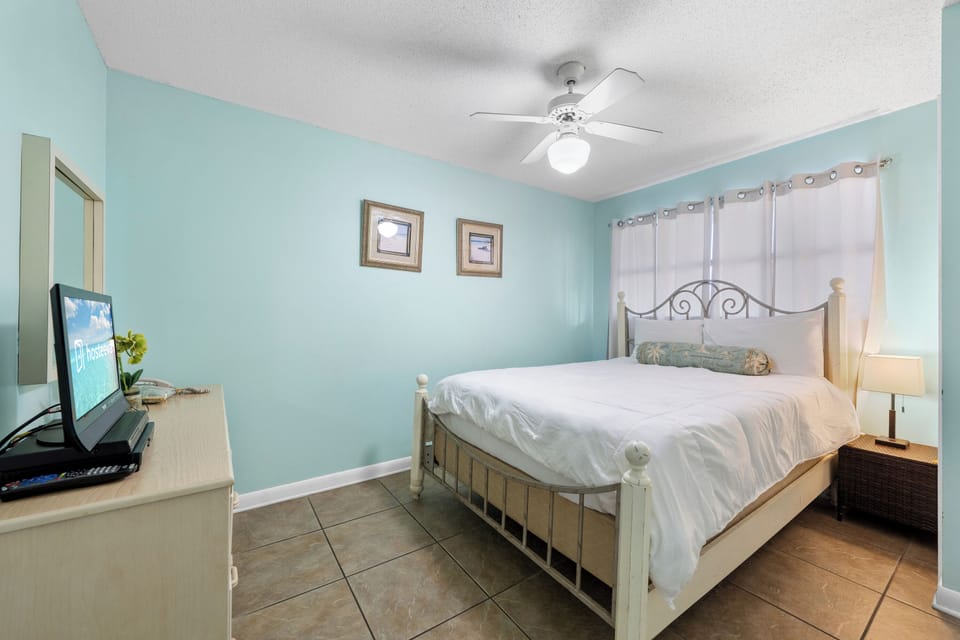 Signature Condo, 1 Bedroom, Patio, Garden View | Individually decorated, individually furnished, iron/ironing board