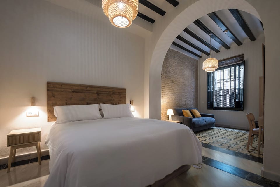 Premium Double Room | Desk, laptop workspace, iron/ironing board, free WiFi