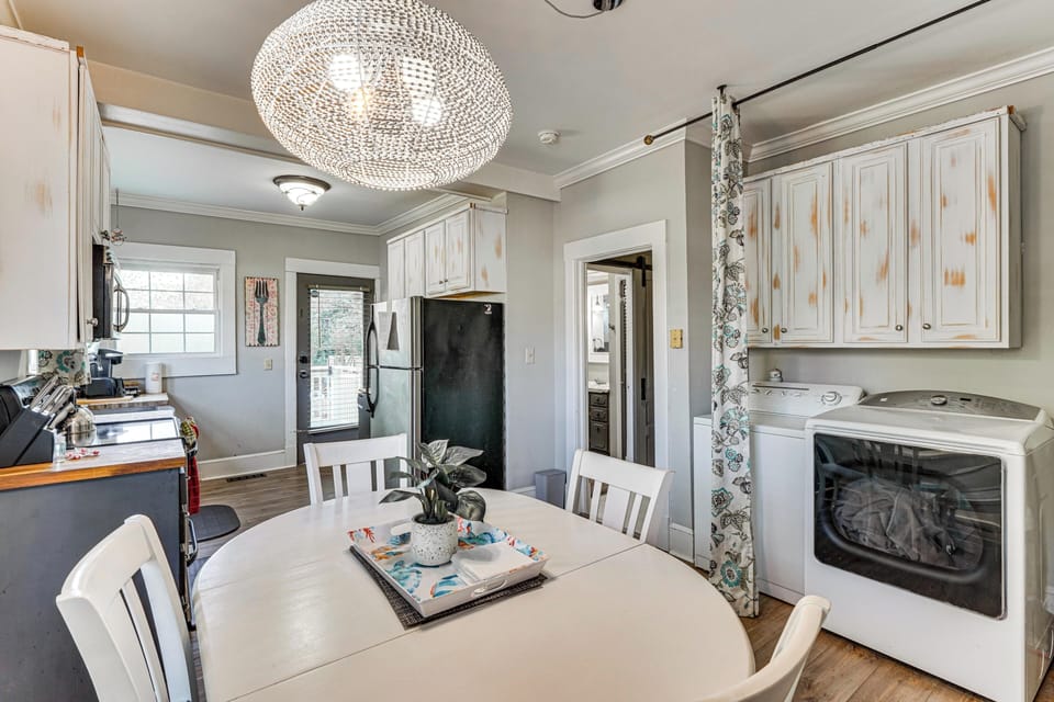 House (4 Bedrooms) | Interior