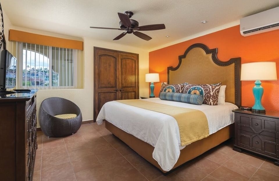 2 Bedroom • King Bed