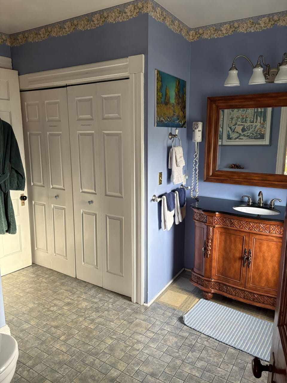 Standard Double or Twin Room, Non Smoking, Hill View | Bathroom | Free toiletries, hair dryer, towels, soap
