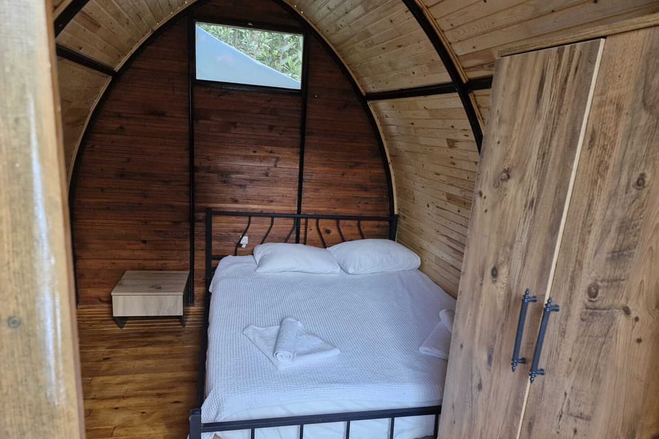 Economy Tent, Patio | Minibar, free WiFi, bed sheets