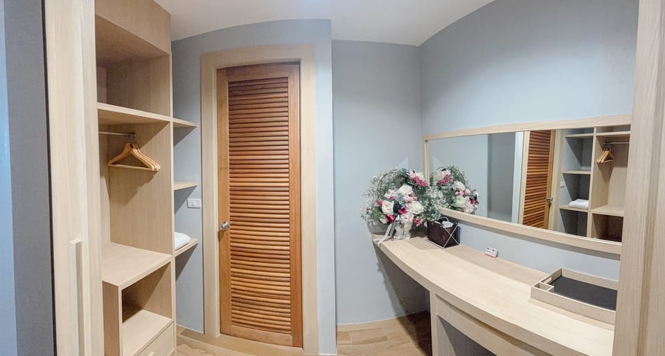 Apartment, 3 Bedrooms, Accessible, Smoking | Interior