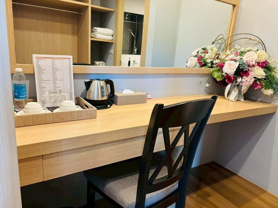 Apartment, 3 Bedrooms, Accessible, Smoking | Interior