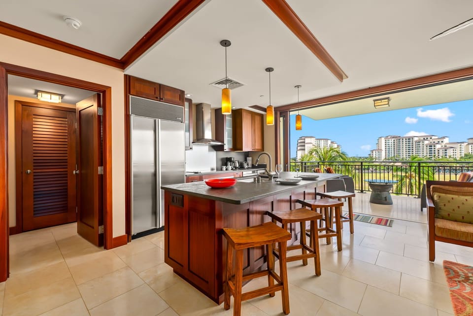 Villa, Multiple Beds, Lanai, Ocean View (Hale Alani) | Private kitchen