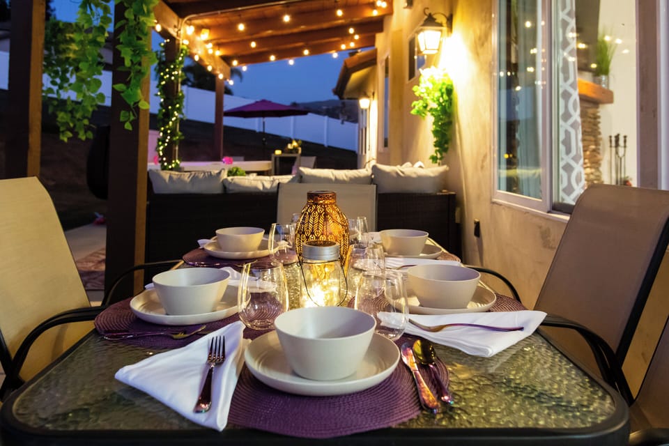 Outdoor dining