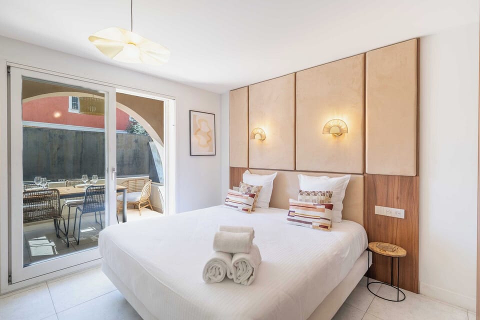 House | 1 bedroom, laptop workspace, bed sheets
