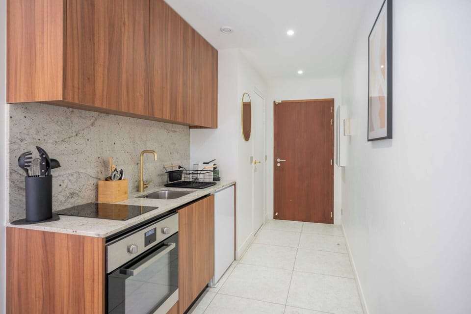 House | Private kitchen | Fridge, oven, stovetop, coffee/tea maker